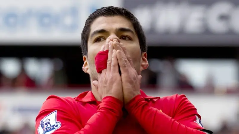  ảnh chế Luis Suárez 1