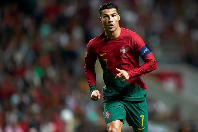 Ngắm nhìn những tuyệt phẩm sút bóng của Ronaldo 23