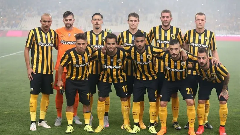 AEK Athens 19