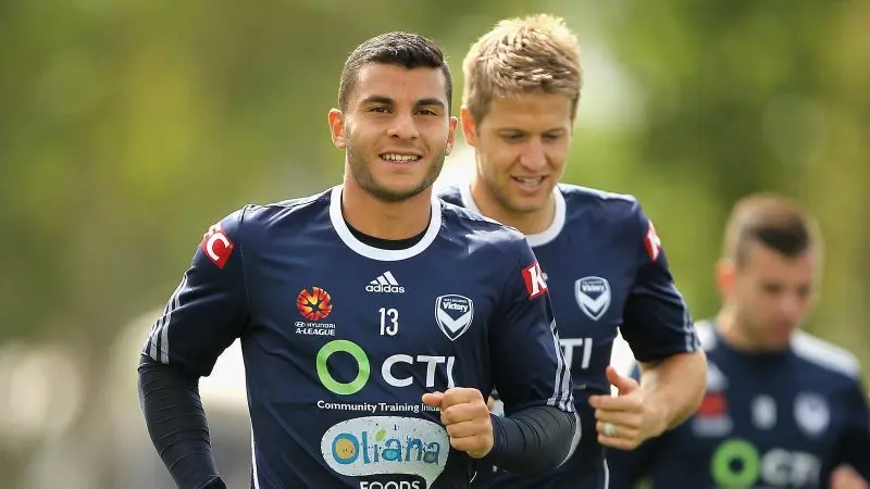 Melbourne Victory 19