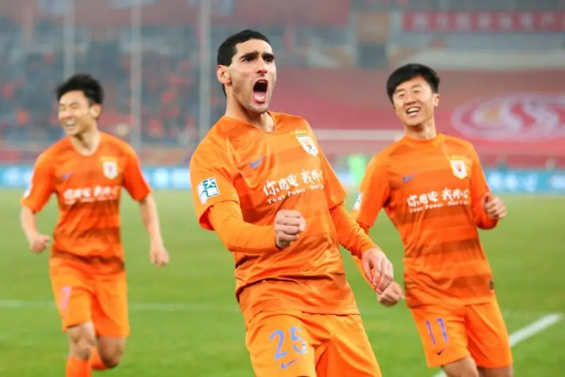 Shandong Luneng 17