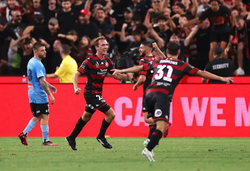 Western Sydney Wanderers 24