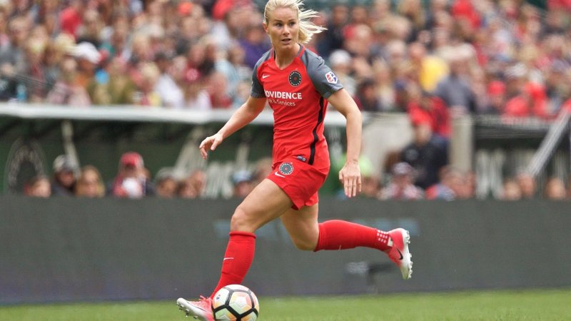 Top 112+ ảnh Amandine Henry với những khoảnh khắc trên sân cỏ 22