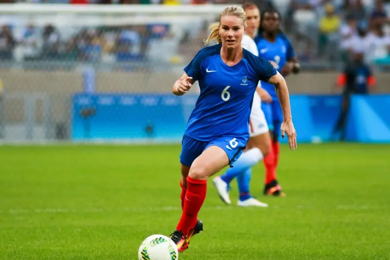 Top 112+ ảnh Amandine Henry với những khoảnh khắc trên sân cỏ 50