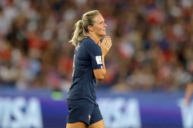 Top 112+ ảnh Amandine Henry với những khoảnh khắc trên sân cỏ 51