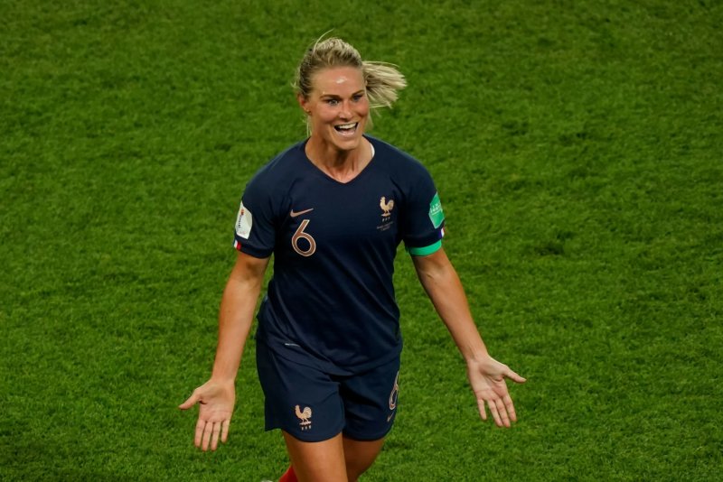 Top 112+ ảnh Amandine Henry với những khoảnh khắc trên sân cỏ 7