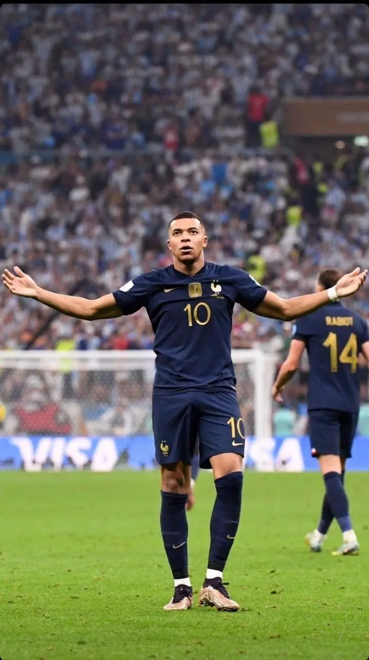 Ảnh Mbappe đẹp nhất 15