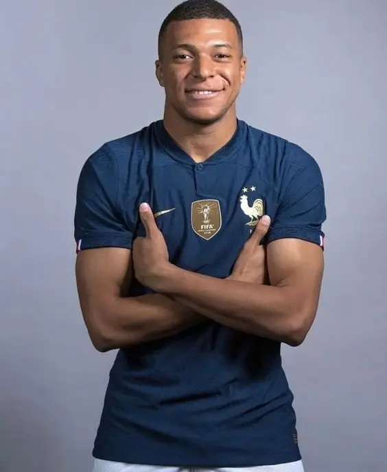 Ảnh Mbappe đẹp nhất 19