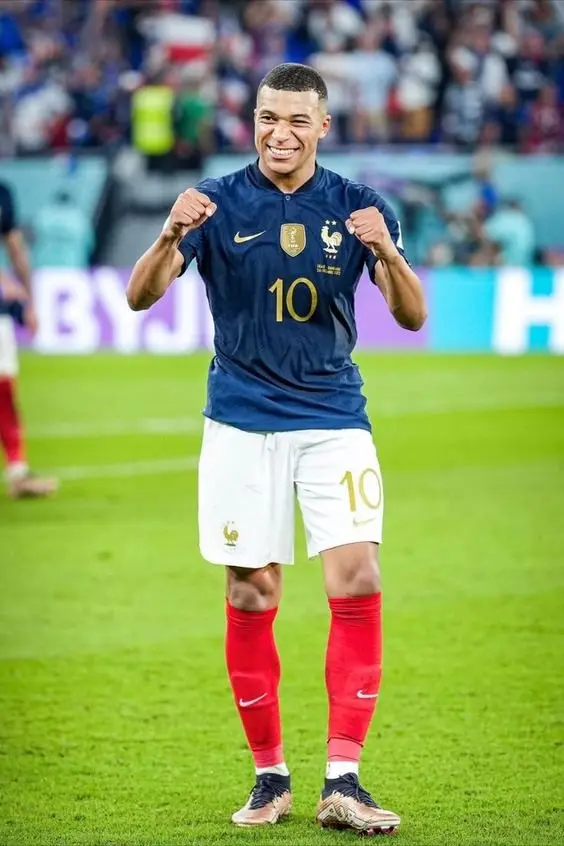 Ảnh Mbappe đẹp nhất 22