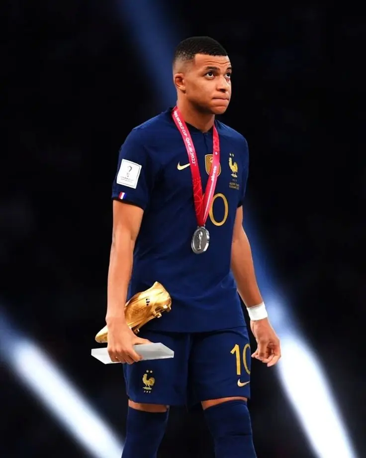 Ảnh Mbappe đẹp nhất 23