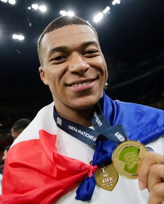 Ảnh Mbappe đẹp nhất 29