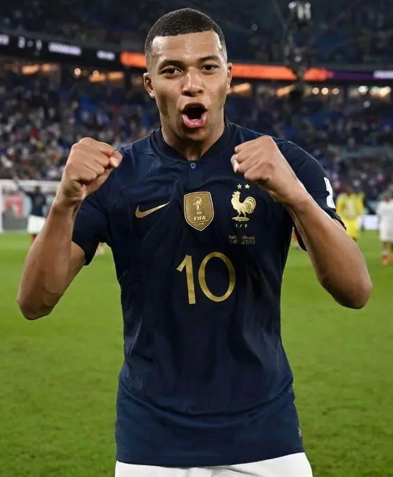 Ảnh Mbappe ngầu 13