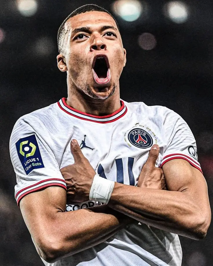 Ảnh Mbappe ngầu 16