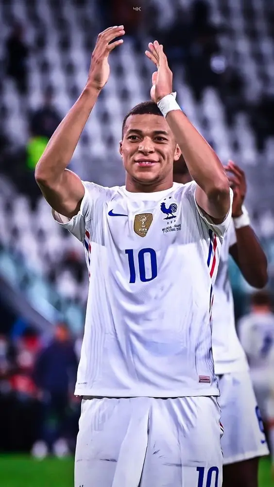 Ảnh Mbappe đẹp nhất 32