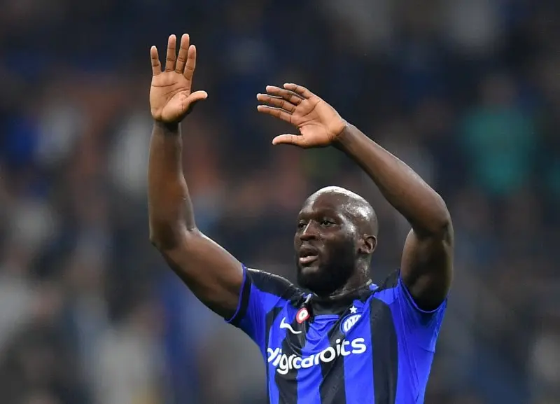 Ảnh Lukaku ăn mừng 6