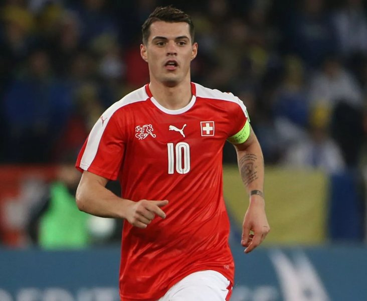 ảnh chế Granit Xhaka 15