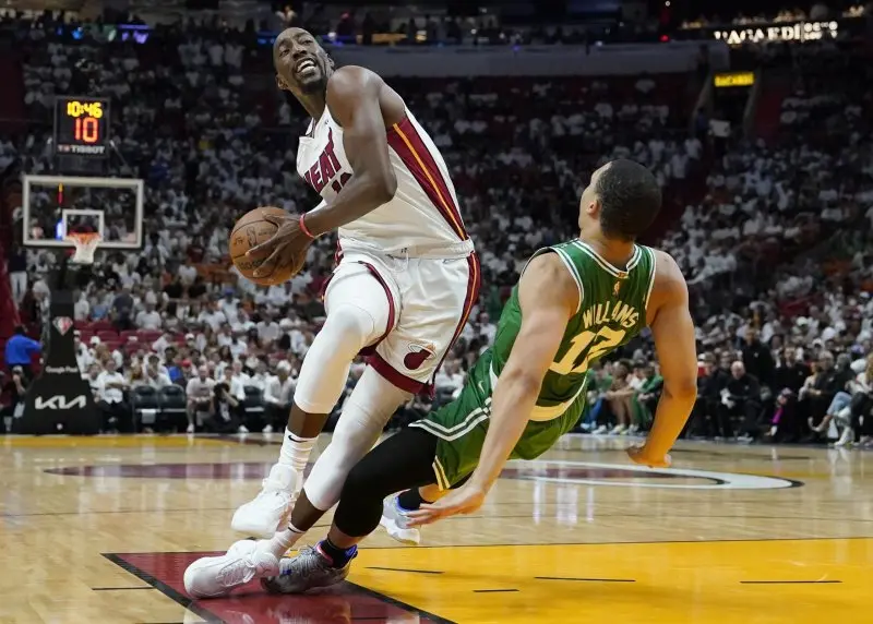 Top 89+ ảnh Bam Adebayo, ngôi sao sáng giá nhất của Miami Heat 44