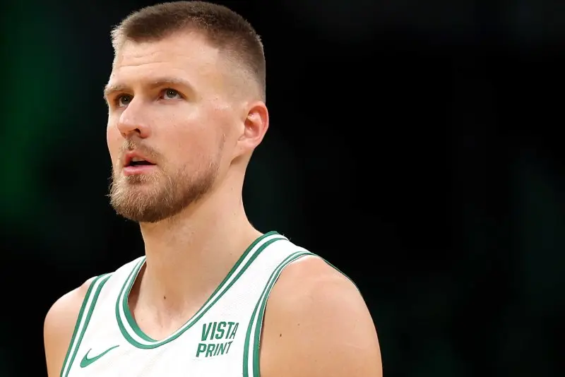 Top 95+ Kristaps Porzingis, chàng trai vàng của New York Knicks 1