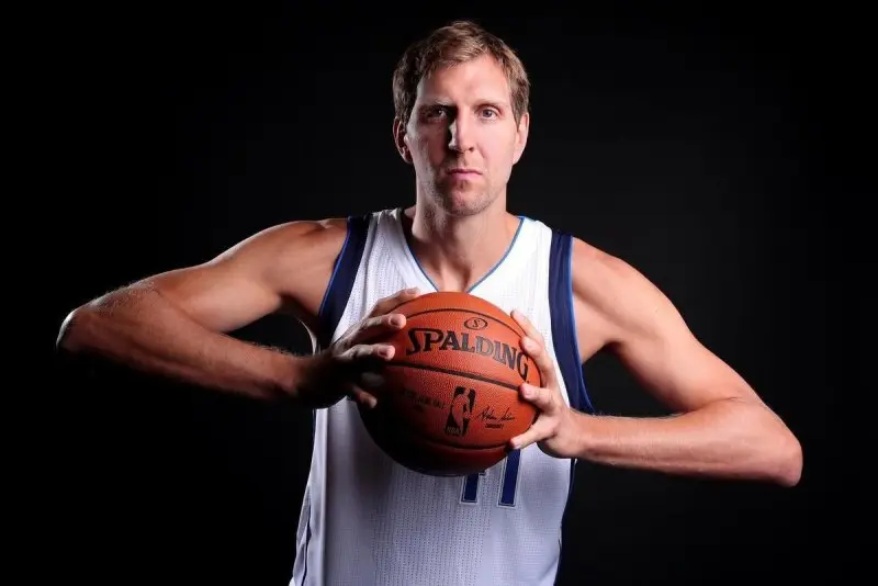 Top 99+ ảnh Dirk Nowitzki, huyền thoại bóng rổ châu u 24