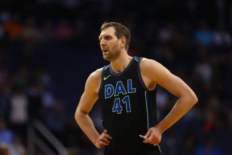 Top 99+ ảnh Dirk Nowitzki, huyền thoại bóng rổ châu u 20