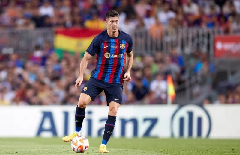 Ảnh nền Robert Lewandowski siêu sắc nét  6