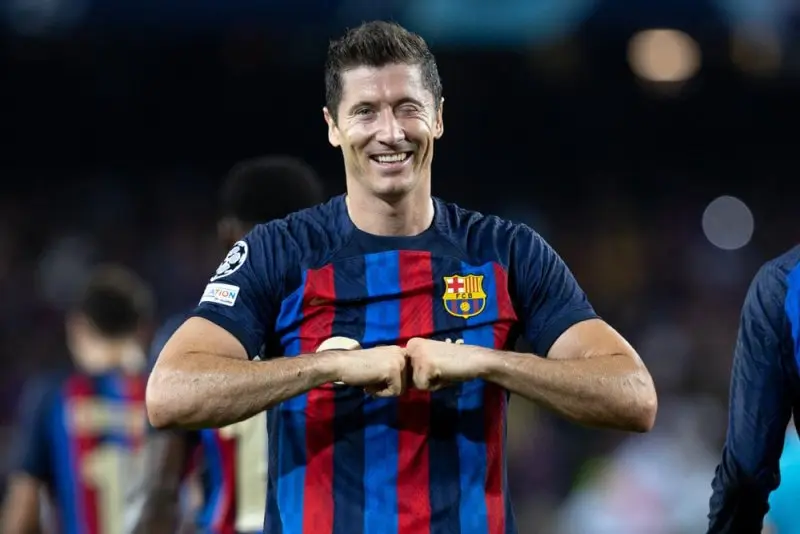 Ảnh nền Robert Lewandowski siêu sắc nét  12