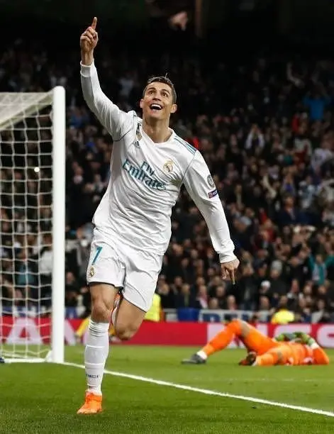 Top 99+ ảnh Ronaldo real madrid ý tưởng 2024 23