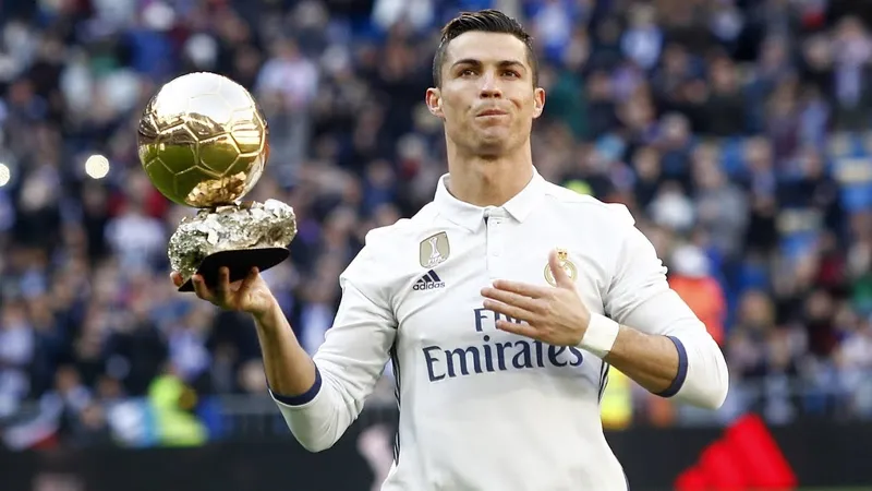 Cristiano Ronaldo là ai 16