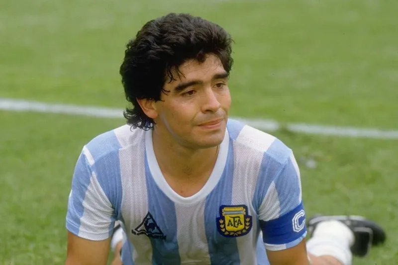 Tiểu sử Diego Maradona 9