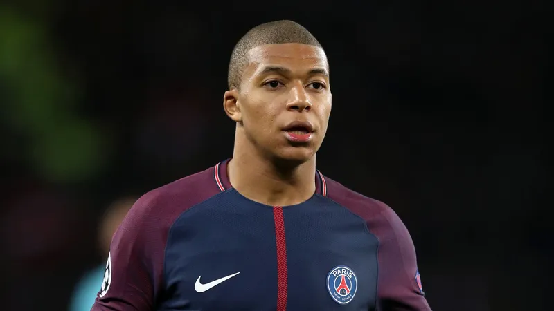 Tiểu sử Kylian Mbappé 8