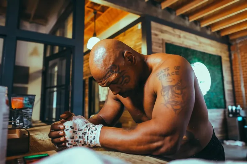 Tiểu sử Mike Tyson 3