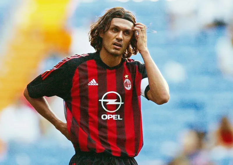 Tiểu sử Paolo Maldini 9