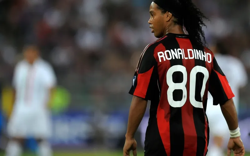 Tiểu sử Ronaldinho 17