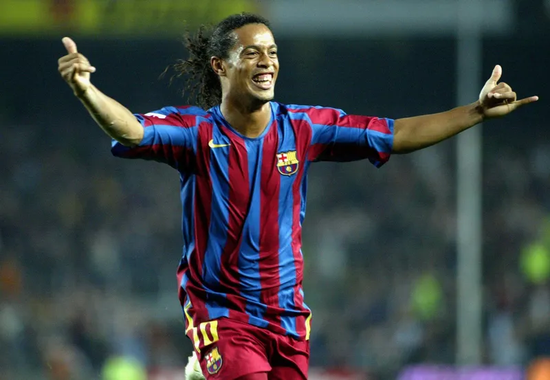 Tiểu sử Ronaldinho 19