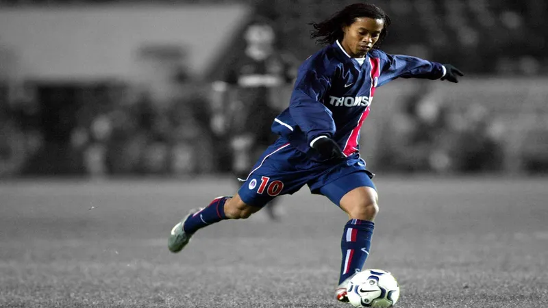 Tiểu sử Ronaldinho 8