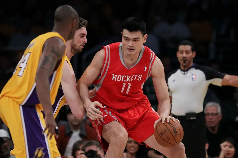 Tiểu sử của Yao Ming 1