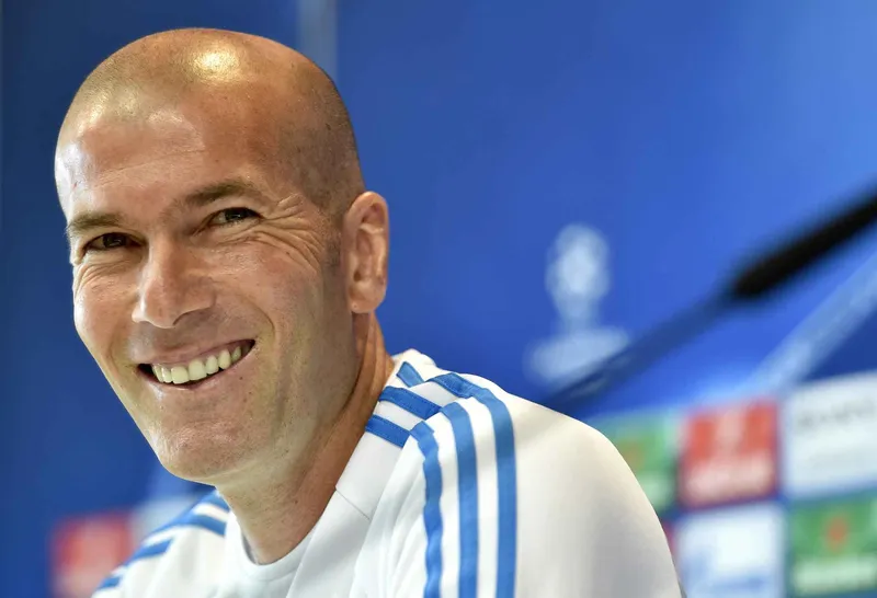 Tiểu sử Zinedine Zidane 15