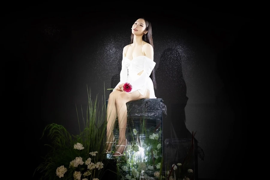 Hình xăm trên tay Miu Lê là sự thể hiện phong cách và cá tính riêng biệt của cô.