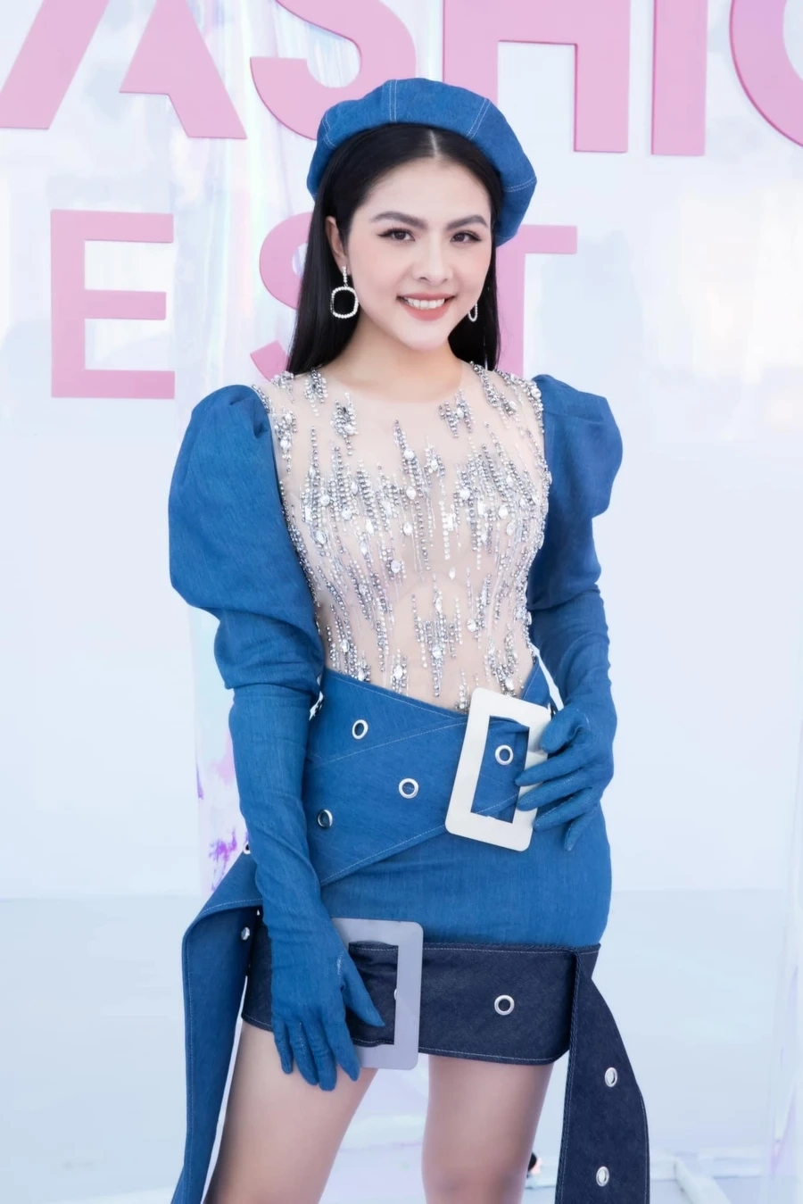 Tìm hiểu tiểu sử diễn viên Vân Trang với những cột mốc quan trọng trong sự nghiệp.