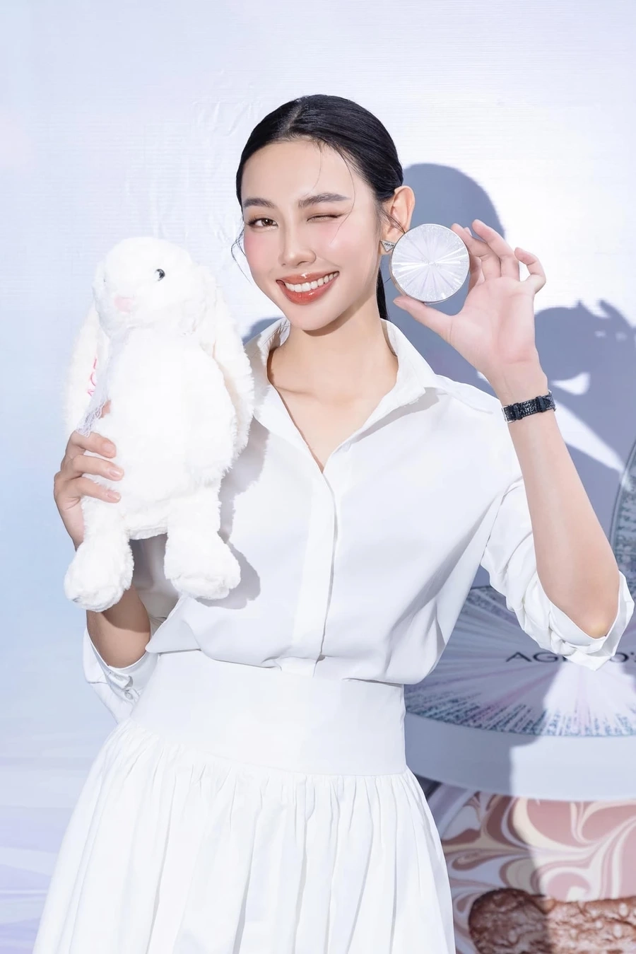 Hoa hậu Hòa bình Thế giới Nguyễn Phúc Thủy Tiên là niềm tự hào của sắc đẹp Việt Nam.