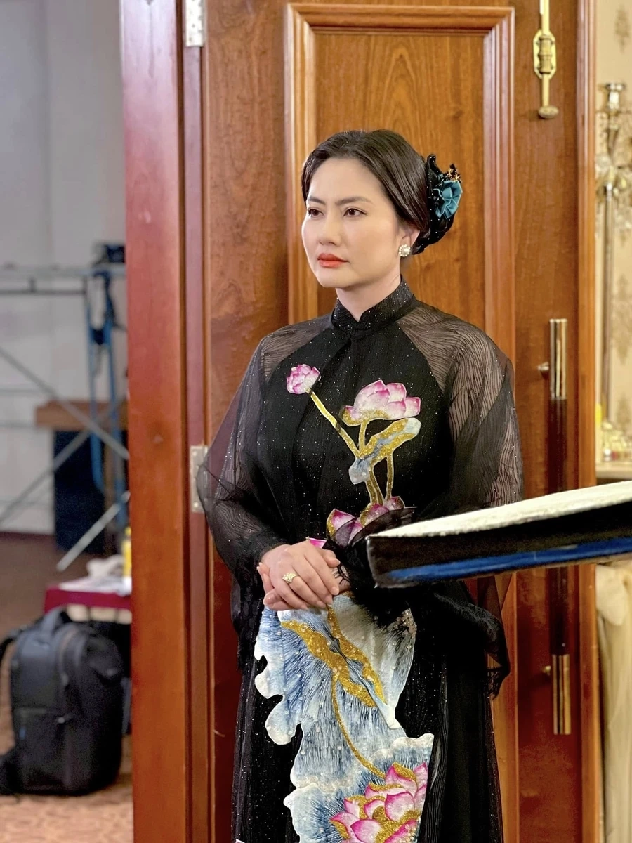 Tiểu sử Ngọc Lan sẽ giúp bạn hiểu rõ hơn về con đường sự nghiệp đầy thử thách của cô.