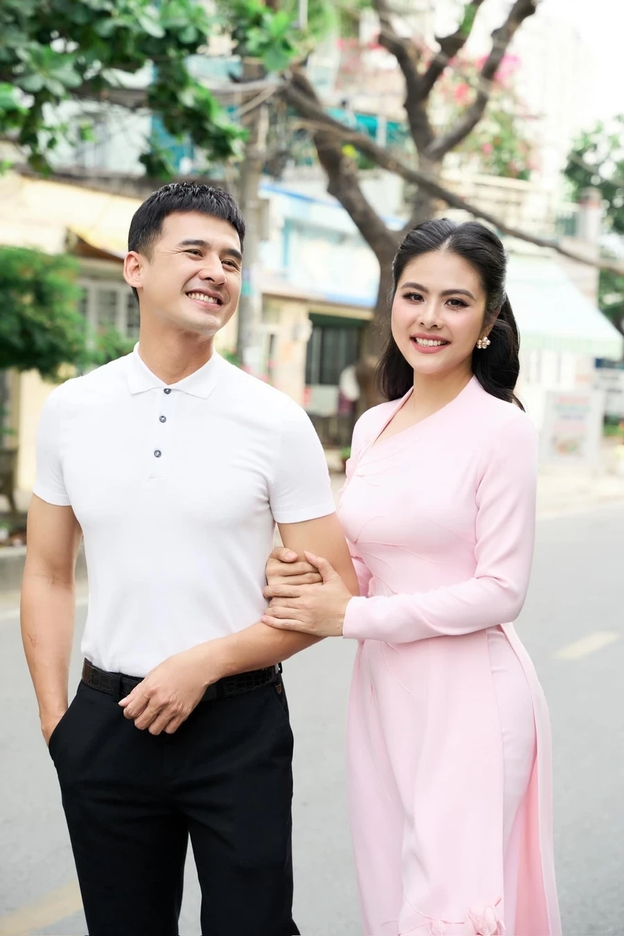 Vân Trang và chồng là cặp đôi luôn khiến công chúng ngưỡng mộ vì tình yêu bền vững.