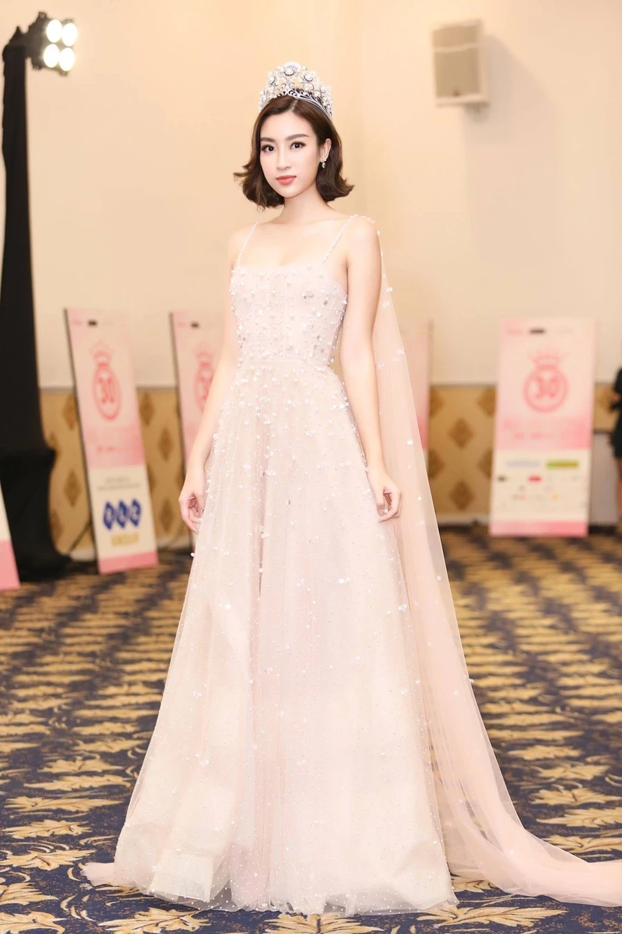 Đám cưới Đỗ Mỹ Linh là khoảnh khắc ngọt ngào trong cuộc sống của người đẹp này.