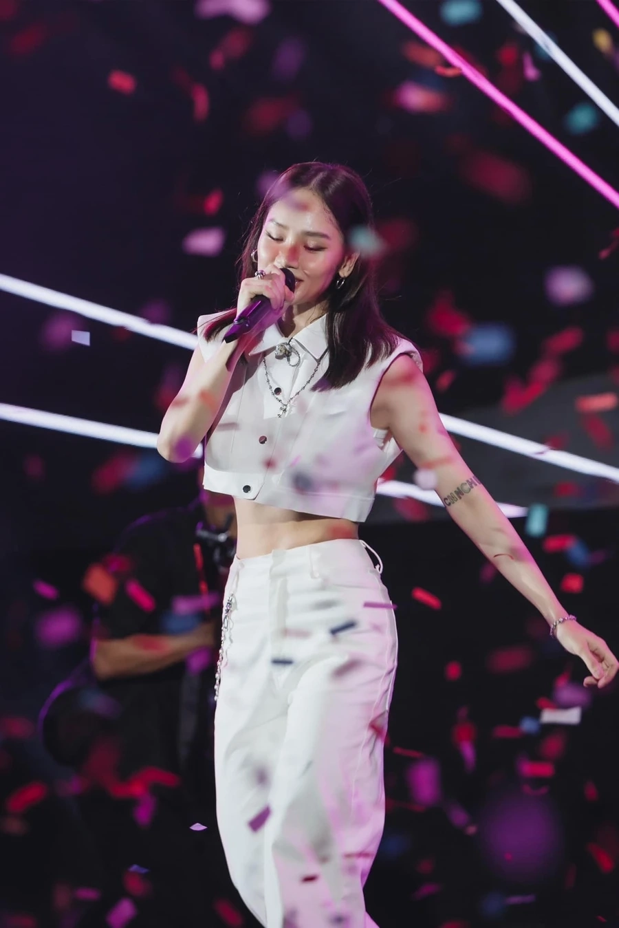 Với Anh đang nơi đâu, Miu Lê đã chiếm trọn trái tim của người hâm mộ.