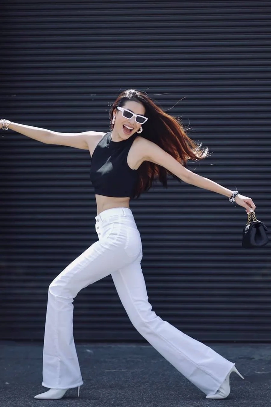 Học Hát Phạm Hương mở ra cơ hội để phát triển tài năng âm nhạc.