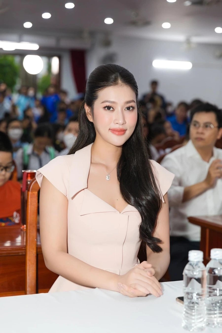 Vương Miện Hoa Hậu Hòa Bình Việt Nam 2022 thuộc về Thiên Ân sau một hành trình đáng tự hào.