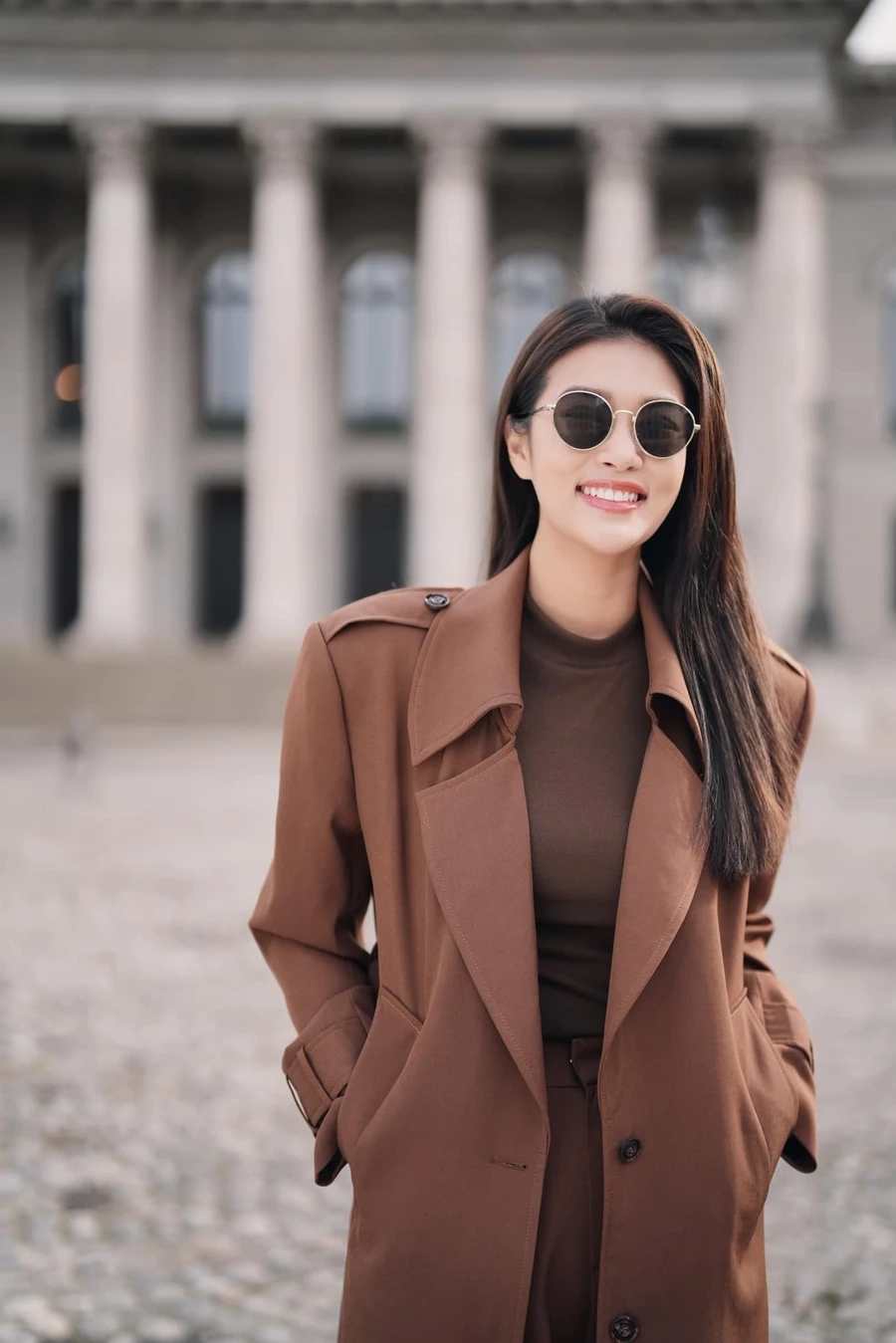 Tiếng Anh Của Thiên Ân giúp cô giao tiếp tự tin trong các sự kiện quốc tế.