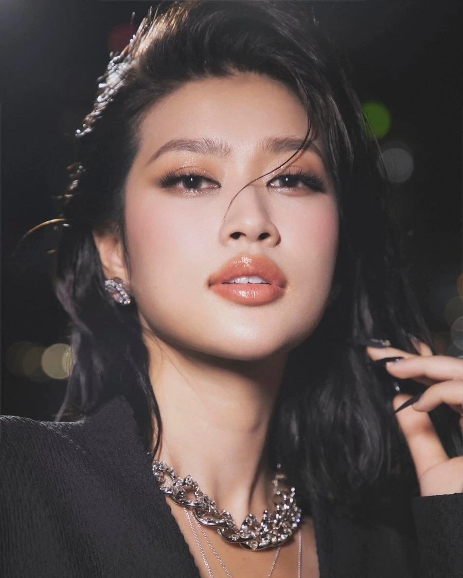 Thiên Ân Hoa Hậu là minh chứng cho sự nỗ lực và đam mê trong hành trình sắc đẹp.