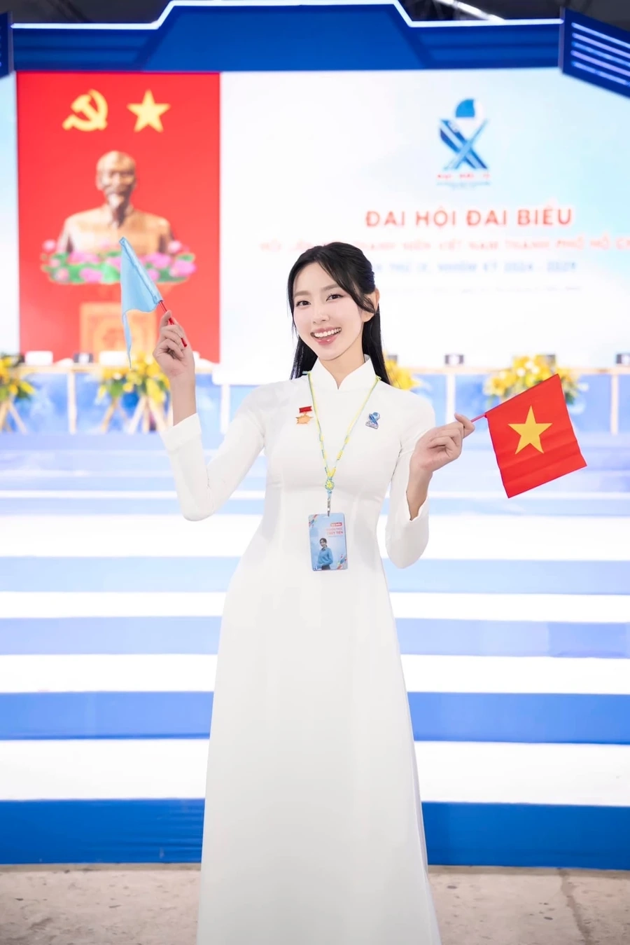 Nguyễn Phúc Thủy Tiên Hoa hậu tiếp tục gây dựng hình ảnh đẹp trong mắt người hâm mộ.