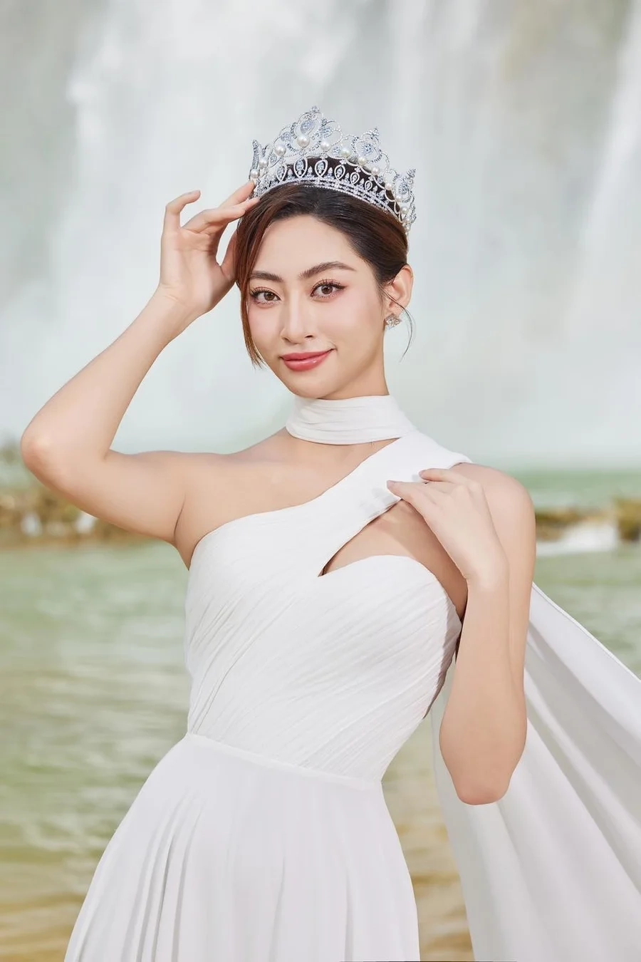 Hoa Hậu Lương Thùy Linh Miss World chứng tỏ tài năng và sắc đẹp toàn diện.